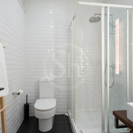 Modern Flat Near Sagrada Familia