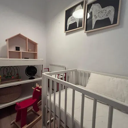 Modern Flat Near Sagrada Familia Ideal For Family Lägenhet *